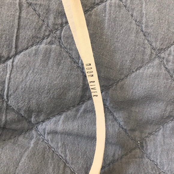 Halter neck jumpsuit - Picture 2 of 4